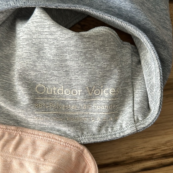 Outdoor Voices Tri Tone Light Blue Gray Pink Slashback Sports Bra SMALL - Picture 3 of 6